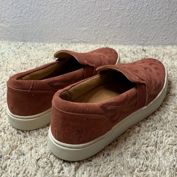 Frye Women's Ivy Primrose Slip on Sneaker sz 7.5 - Picture 4 of 13